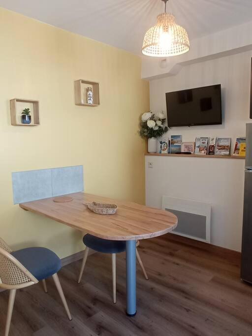 A 50 M De La Plage, Appartement De 35 M2 : Les Pieds Sales Brehal Ngoại thất bức ảnh