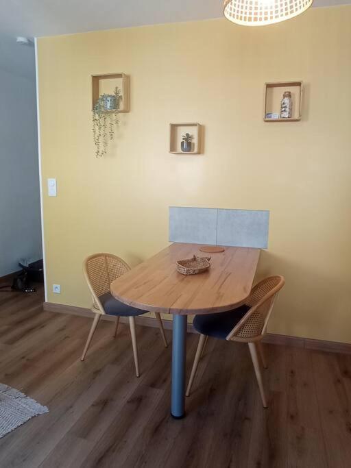 A 50 M De La Plage, Appartement De 35 M2 : Les Pieds Sales Brehal Ngoại thất bức ảnh